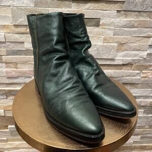 Rare Free People Amorone Green Metallic Leather Ankle Boots 38 | Leather Sole